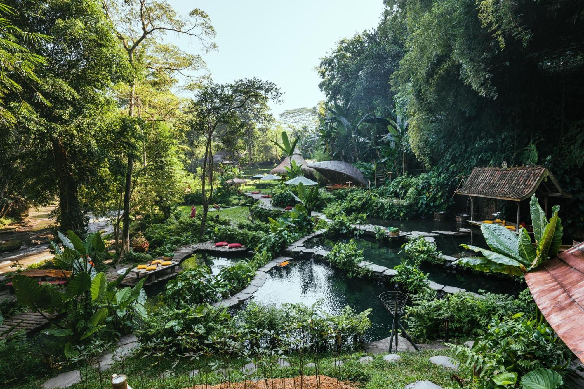 Bambu Indah Hotel Ubud Exterior foto