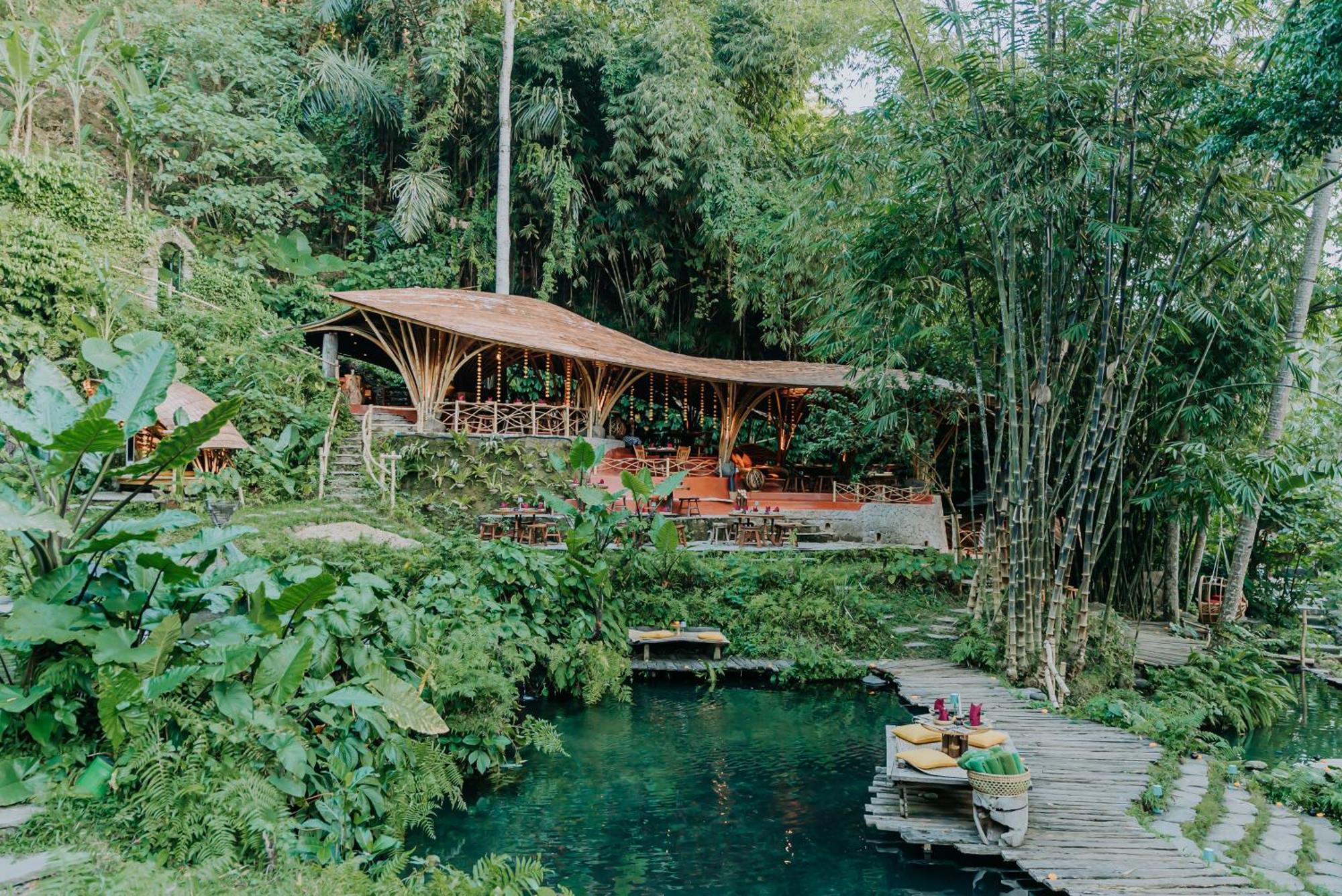 Bambu Indah Hotel Ubud Exterior foto